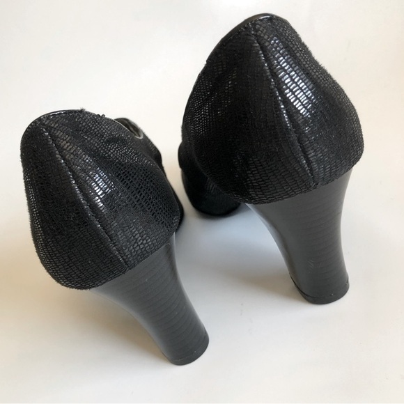 Aerosoles Role Through Black Lizard Mary Jane Pumps - Picture 8 of 15